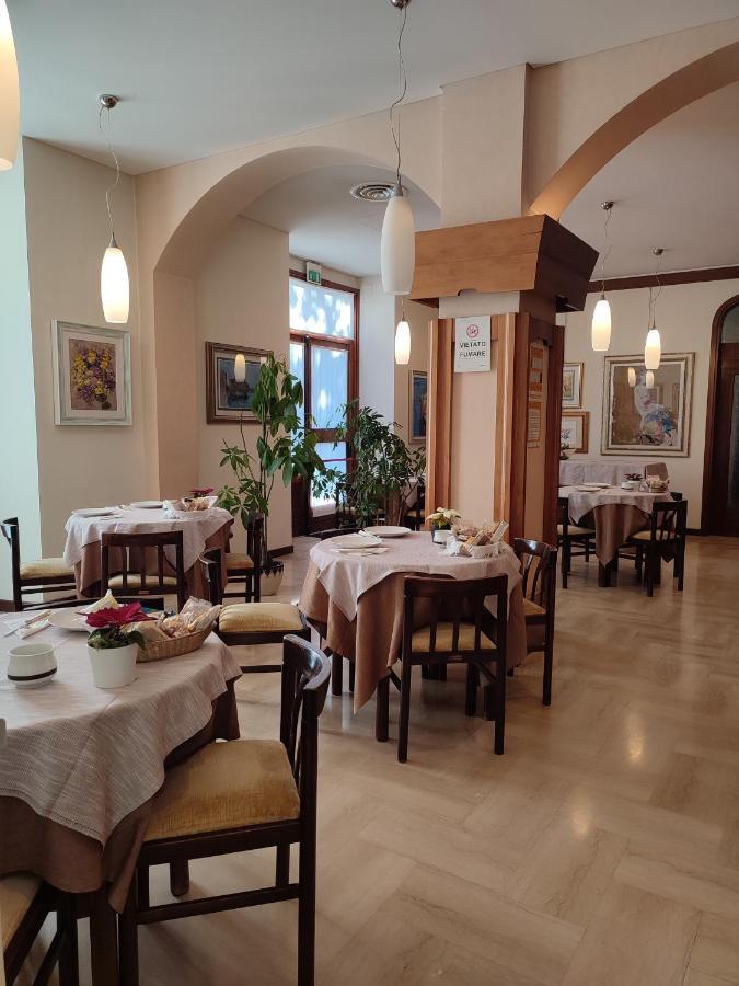 Hotel Cristallo Conegliano Buitenkant foto