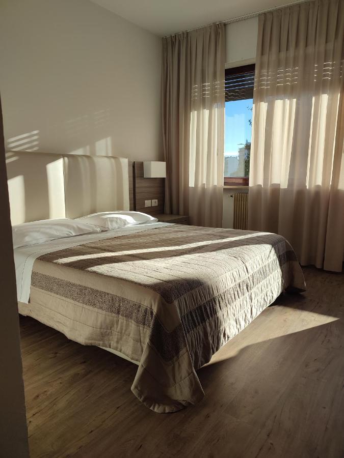 Hotel Cristallo Conegliano Buitenkant foto