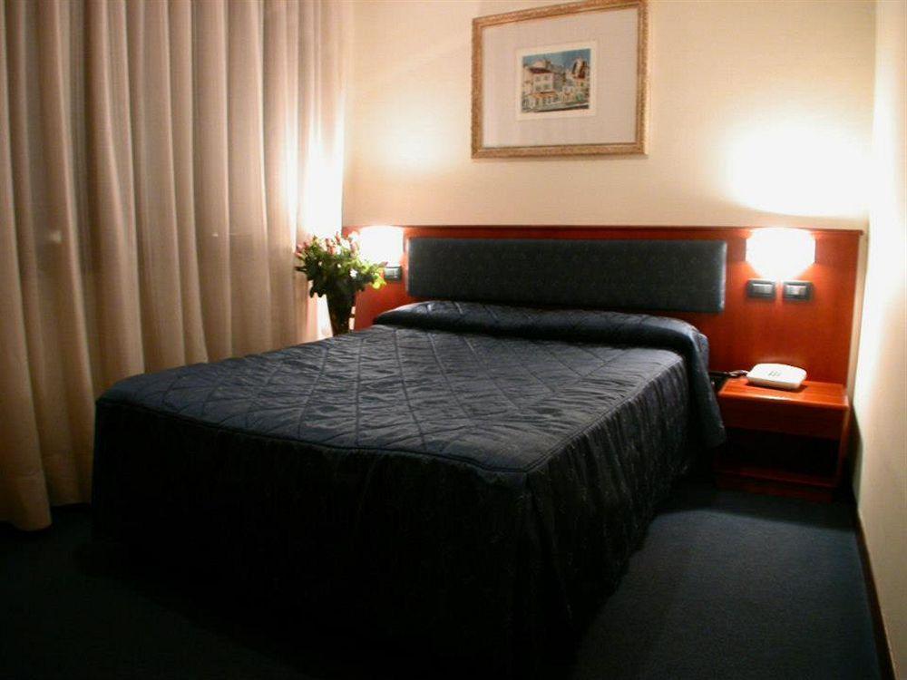 Hotel Cristallo Conegliano Buitenkant foto