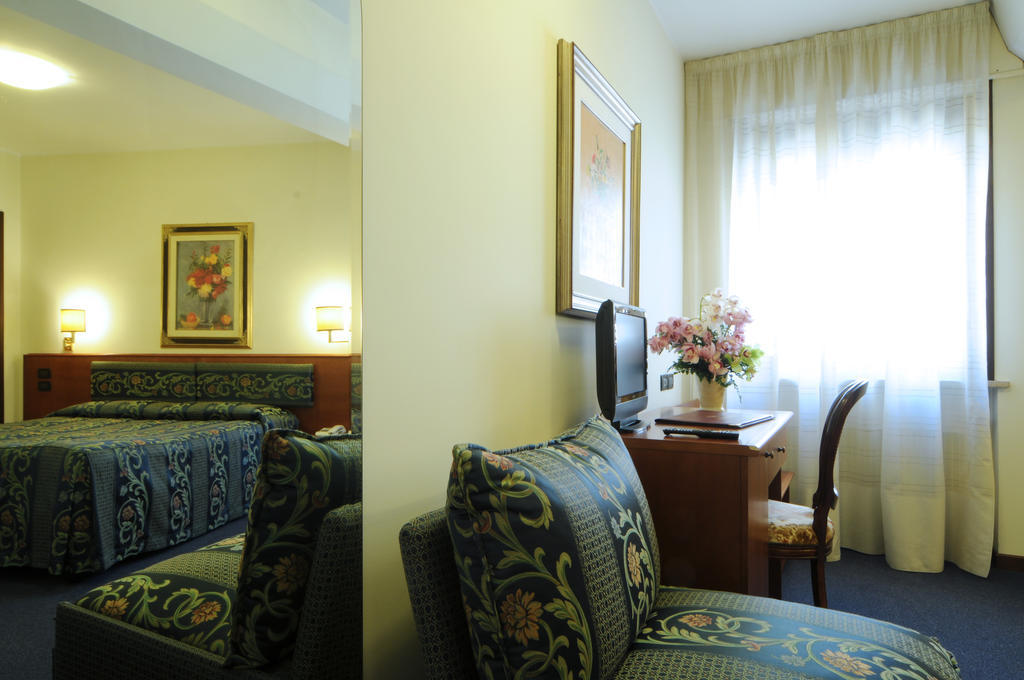 Hotel Cristallo Conegliano Buitenkant foto