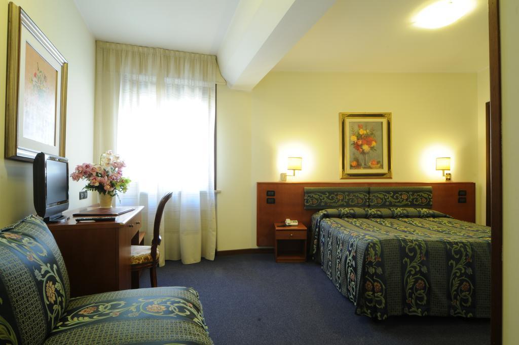 Hotel Cristallo Conegliano Buitenkant foto